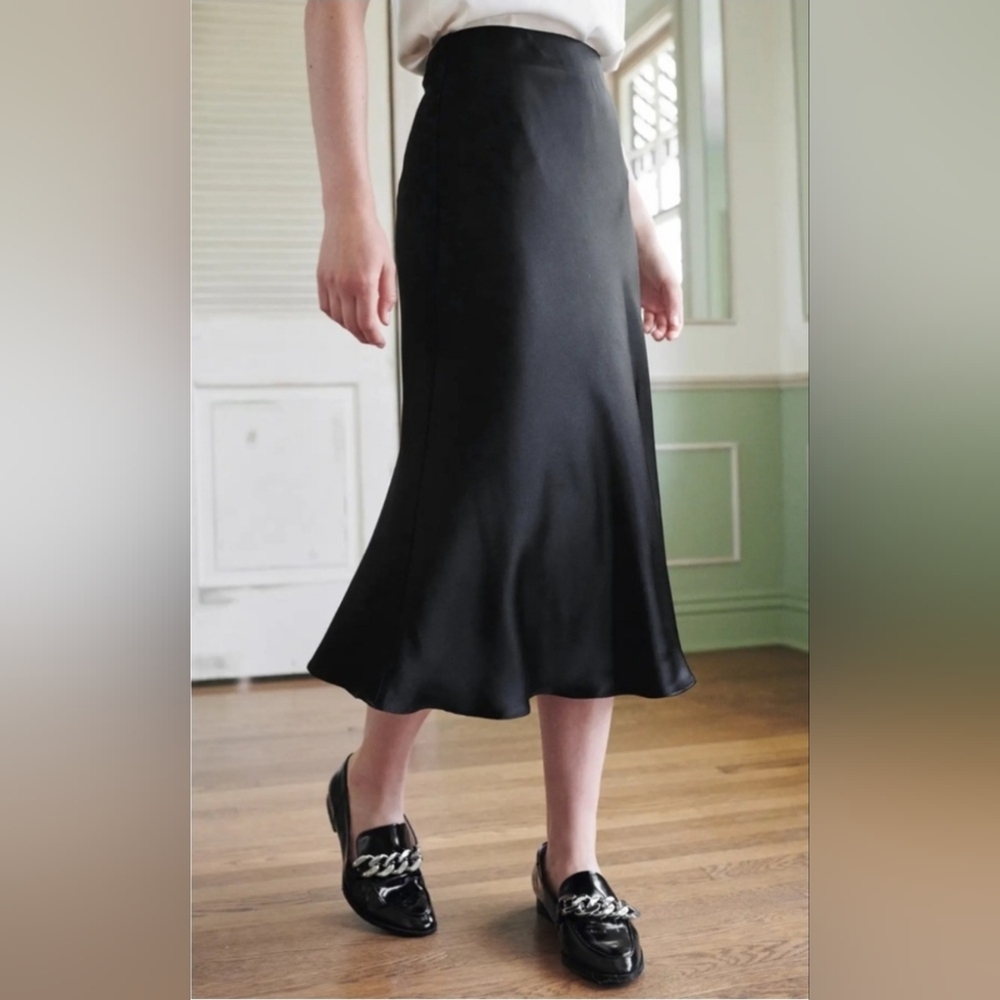 QUINCE | NWT 100% Washable Silk Midi Skirt in Black, Size Small